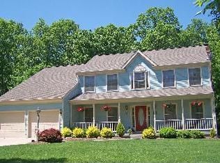 15495 Eagle Tavern Ln, Centreville, VA 20120