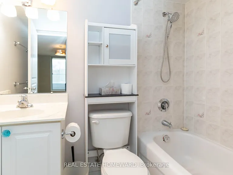 1765 Queen St E #413 — Photo 14