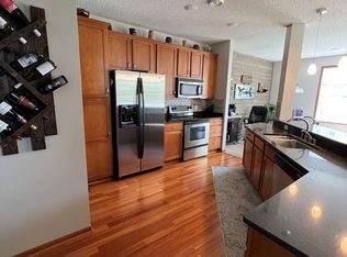 3820 Hazel Trl UNIT F, Woodbury, MN 55129