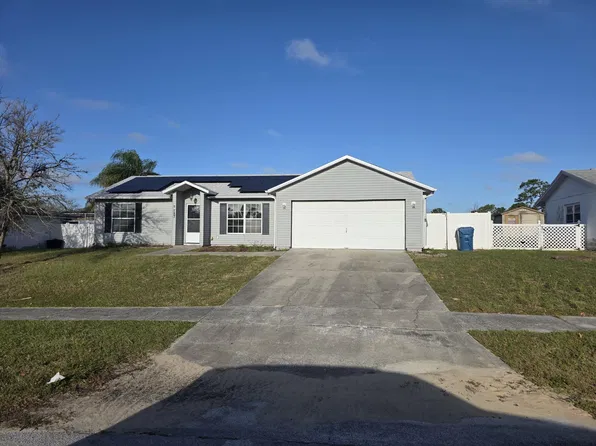 5203 Woodridge Ln, Spring Hill, FL 34609