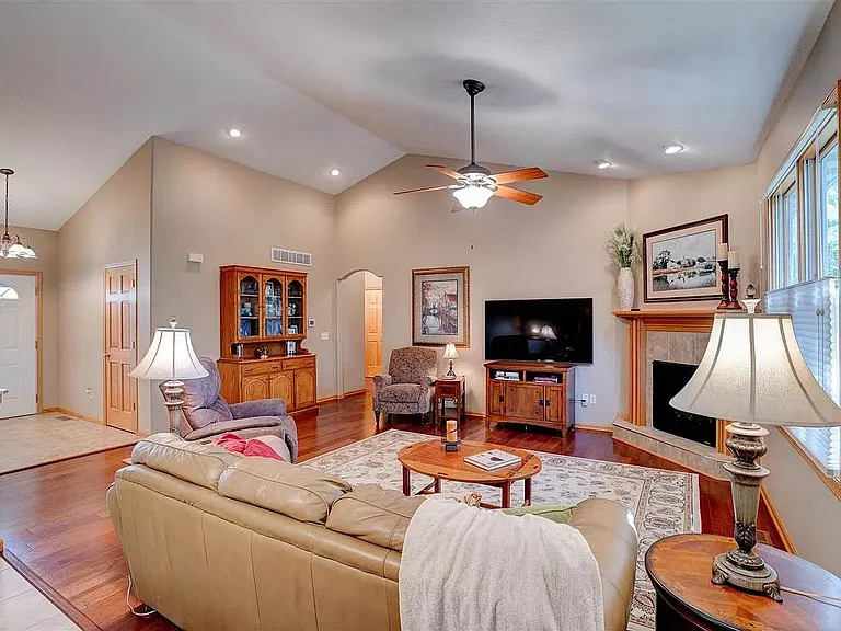 3449 N Jamie Ln — Photo 10