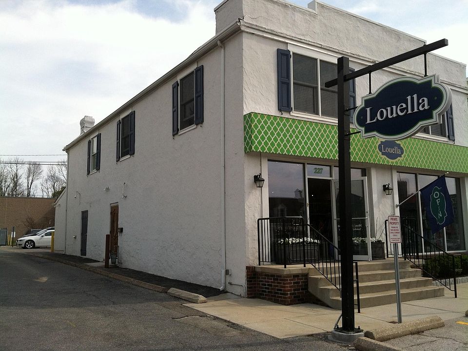 Louella (women's clothing boutique) on the first floor