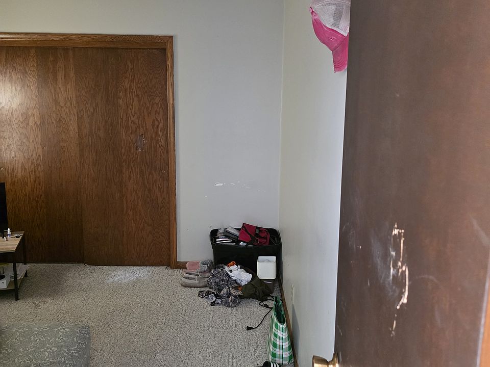 2nd image of 2939 Moon Ave APT 2