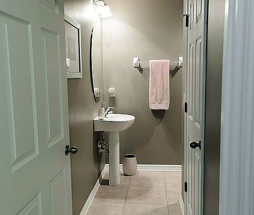 4th image of 5428 Leighton Ln