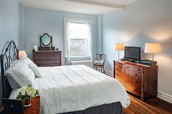 Sold by Compass | media 19