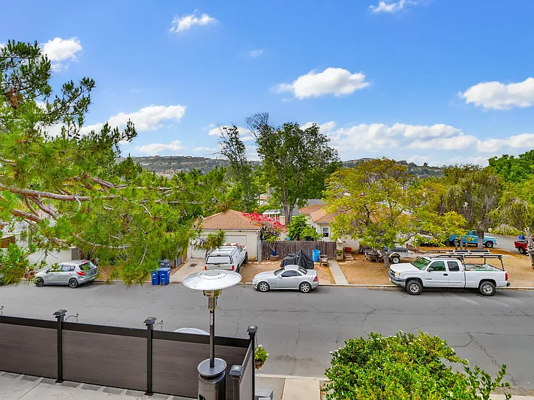 7372 Stanford Ave — Photo 3