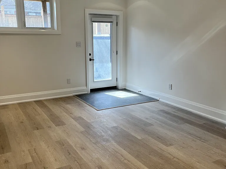 790 Midland Ave #B — Photo 27