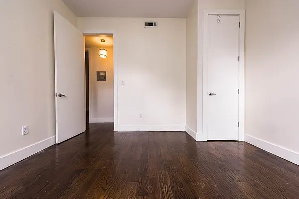 Rented by Nooklyn NYC LLC | media 26