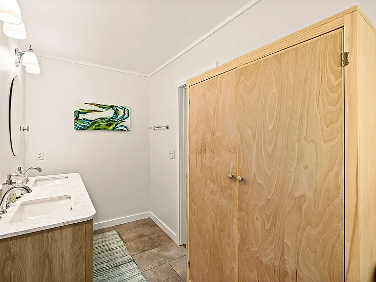 151 Rendant Ave — Photo 26