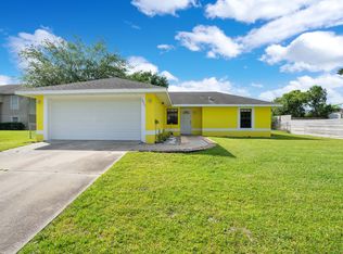 2965 Windsor Heights St, Deltona, FL 32738