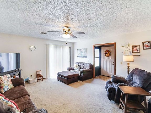 2nd image of 1517 S Shalamar Dr #1515