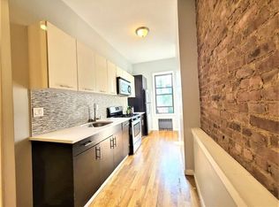198 Utica Ave #2R, Brooklyn, NY 11213