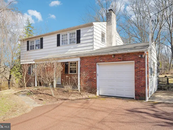 404 Clymer Ave, Sellersville, PA 18960