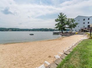 530 E Hiawatha Dr #203, Wisconsin Dells, WI 53965