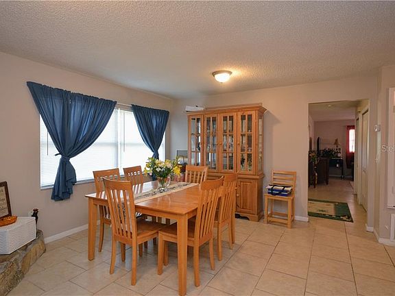 4th image of 1208 Croydonwood Cir