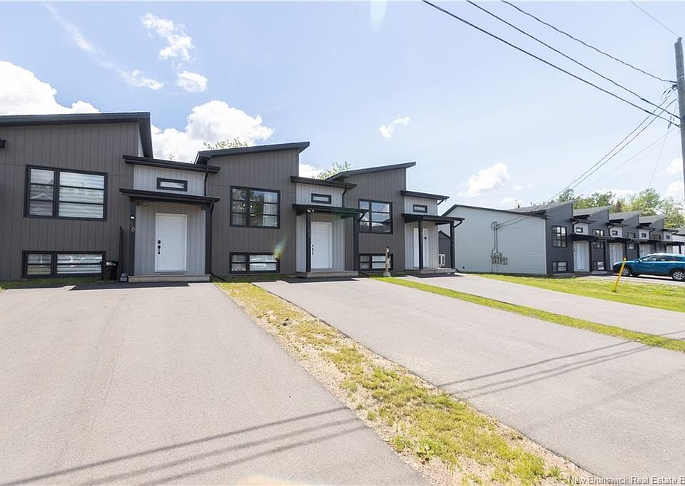 1st image of 30 Beau Domaine Ct