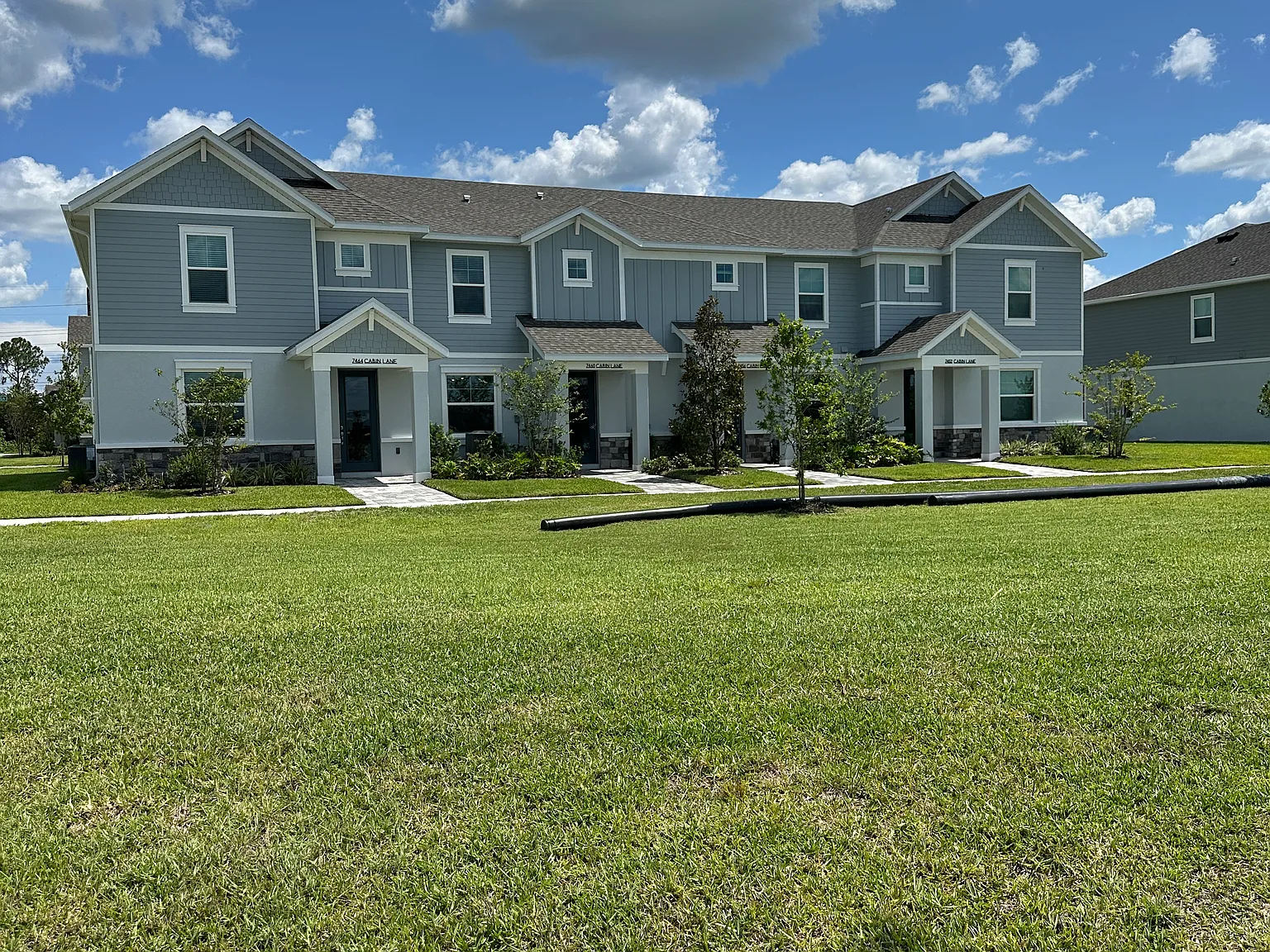 3 bed, 2.5 bath, 1706 sqft, $3,900 — Photo 1