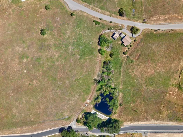 7768 Laguna Heights Ct, Sunol, CA 94586