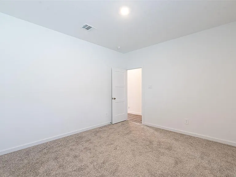 22606 Ginosa Trl — Photo 29