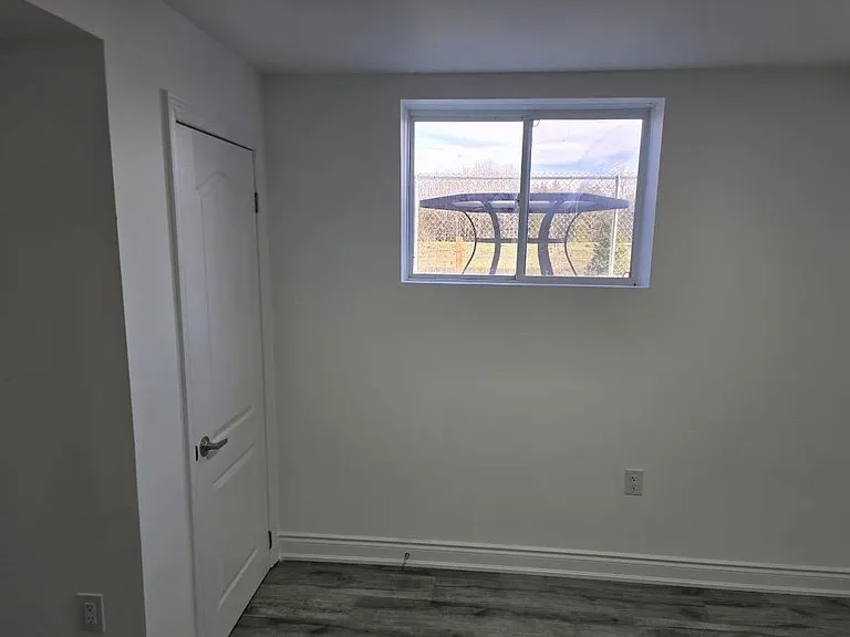 Shepherd Dr — Photo 1