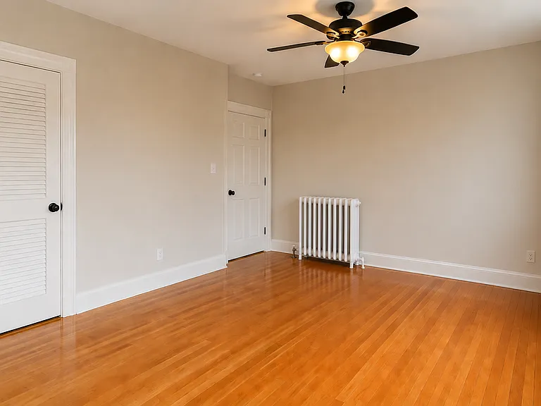 20 Greystone Park — Photo 14