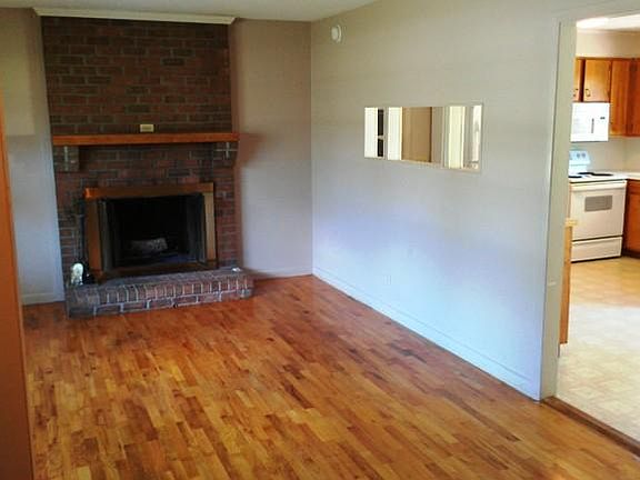 4th image of 218 Shamrock Dr