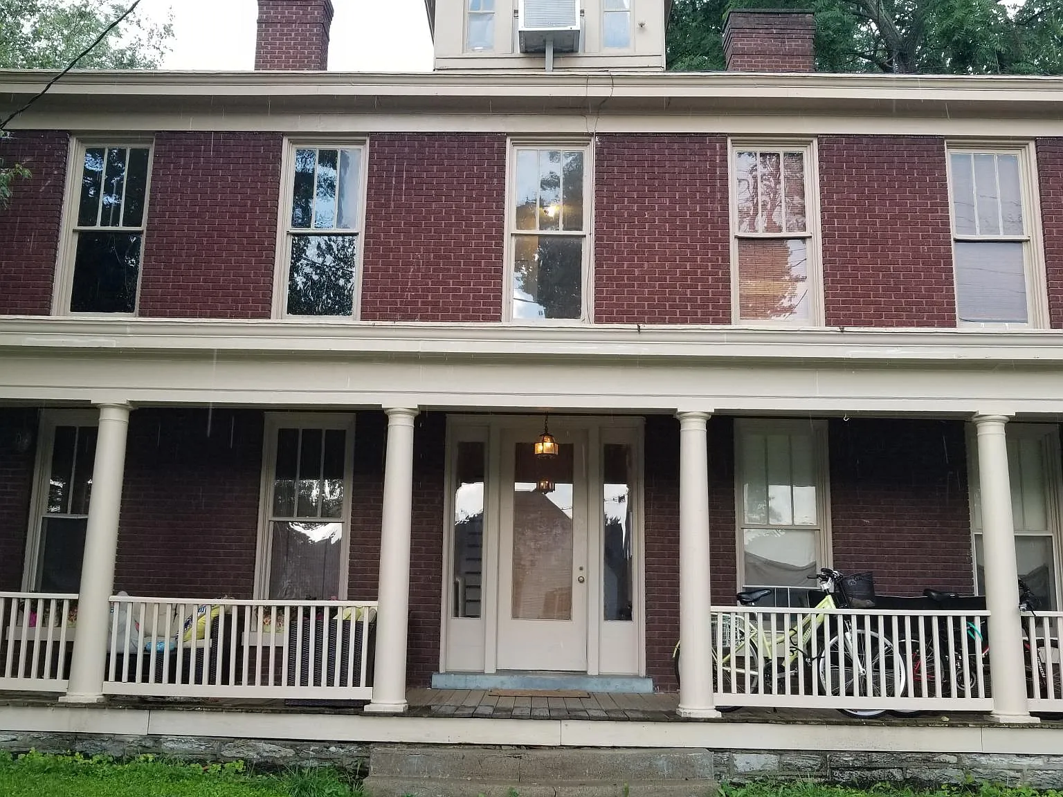2 bed, 725 sqft, $1,250 — Photo 1