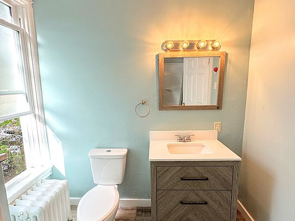 5th image of 210 Franklin Ave #11462903