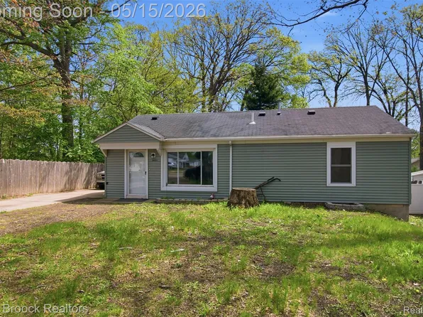 24324 Hebe Ave, Warren, MI 48091