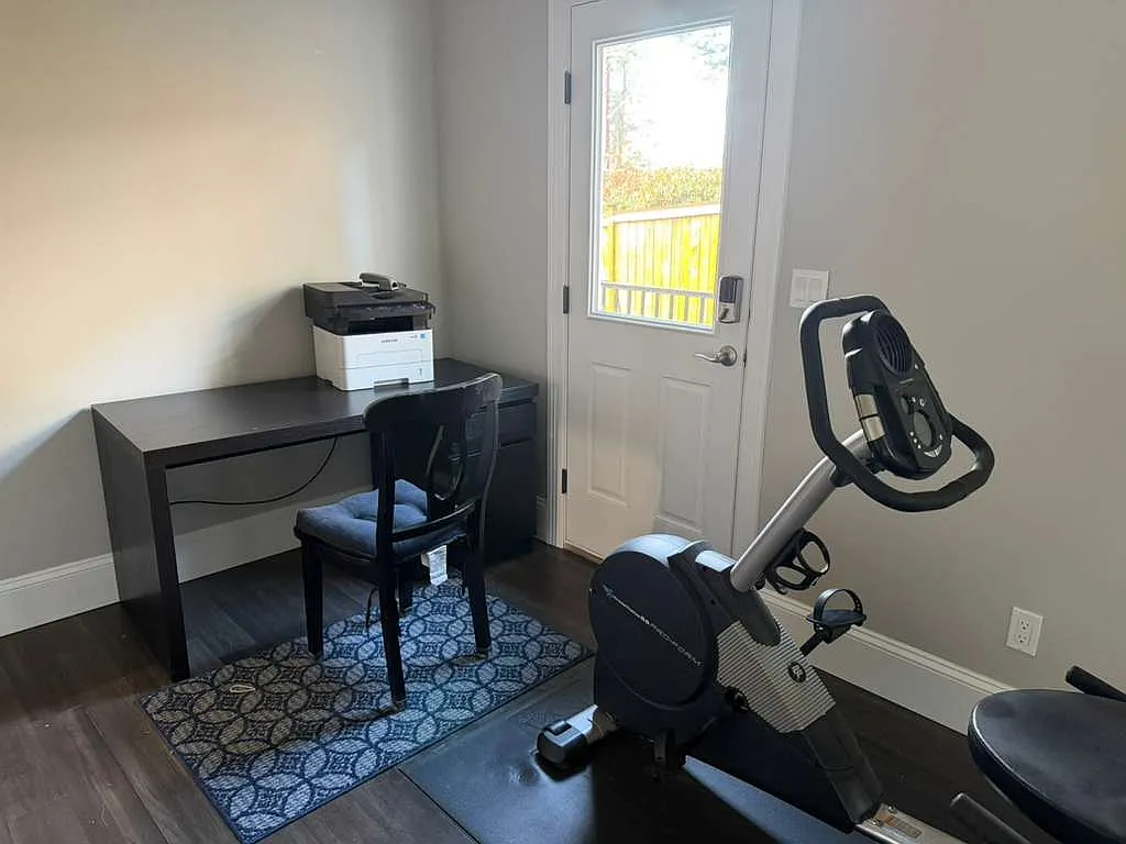 1 bed, 500 sqft, $1,800 — Photo 3