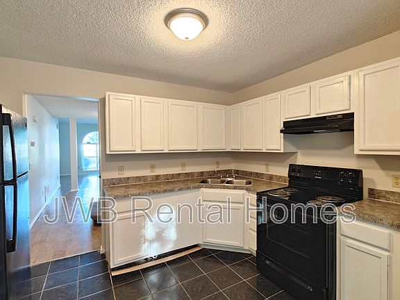3rd image of 5145 Glen Alan Ct N