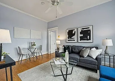 Charming Top-Floor Dupont Circle Condo | Pet Friendly | Steps to Metro — Photo 2