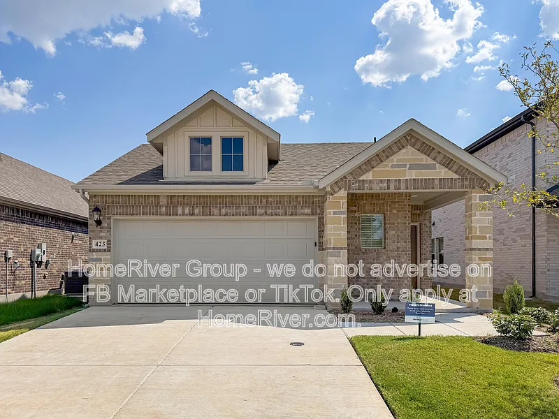 425 Dorothy Dr