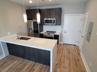 614 N Front St APT 401, Philadelphia, PA 19123