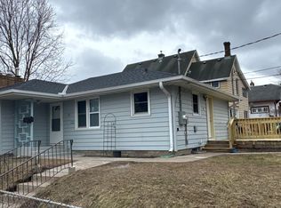 42 Baker St W, Saint Paul, MN 55107