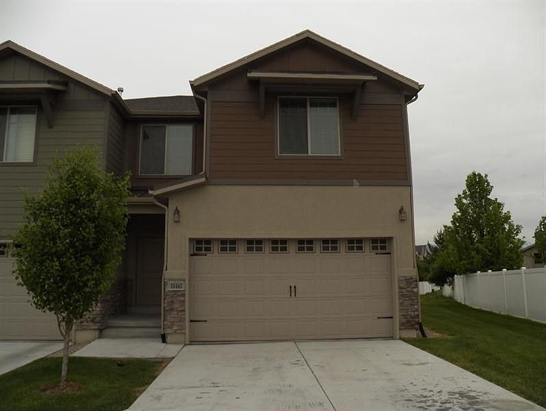 1st image of 10461 Sage Wood Way