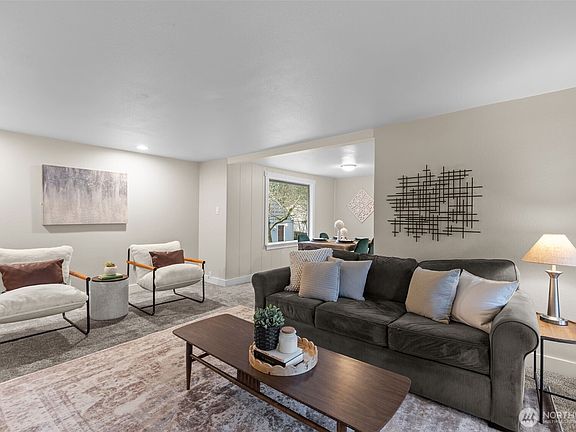 4th image of 6112 188th Street SW