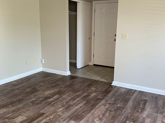 5th image of 1421 Seiler Ct