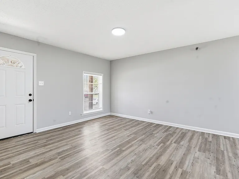 3206 Melbourne St — Photo 15