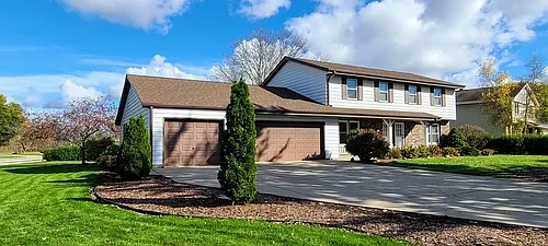 W156n10542 Jefferson Ln. - *$500 Rent Credit If Moved In By 10/1* Very Well Maintained 2 Br 2-Sto... — Photo 2