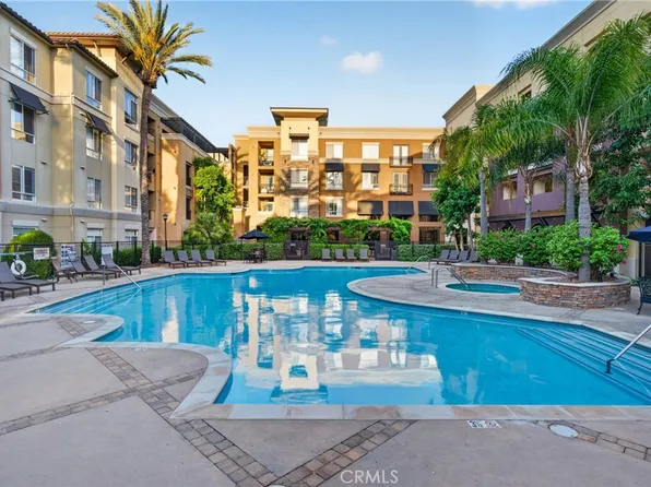 24535 Town Center Dr APT 6205, Valencia, CA 91355