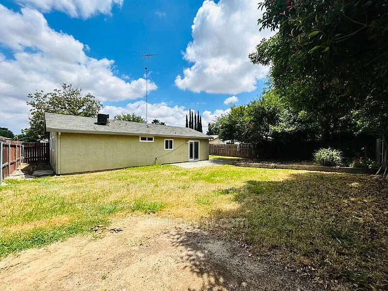 3609 Huntsman Dr — Photo 19