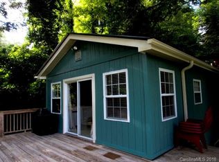 90 Bat Cave Dr, Hendersonville, NC 28792