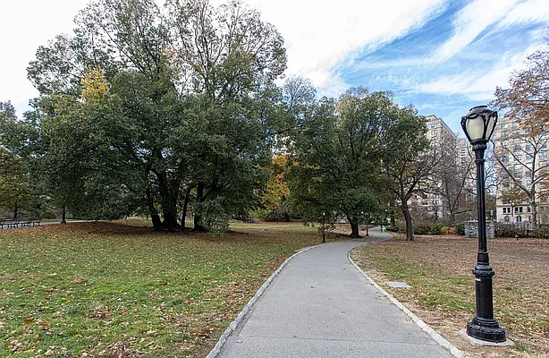 Rented by Douglas Elliman | media 11