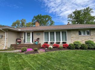 7459 Winding Way, Brecksville, OH 44141