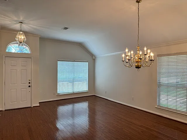 11342 Mansfield Dr — Photo 4