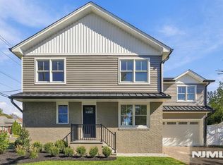 11-17 Harrison Drive, Fair Lawn, NJ 07410