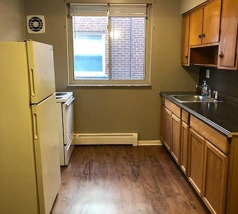 2nd image of 1578 Crest Hill Ave APT 2