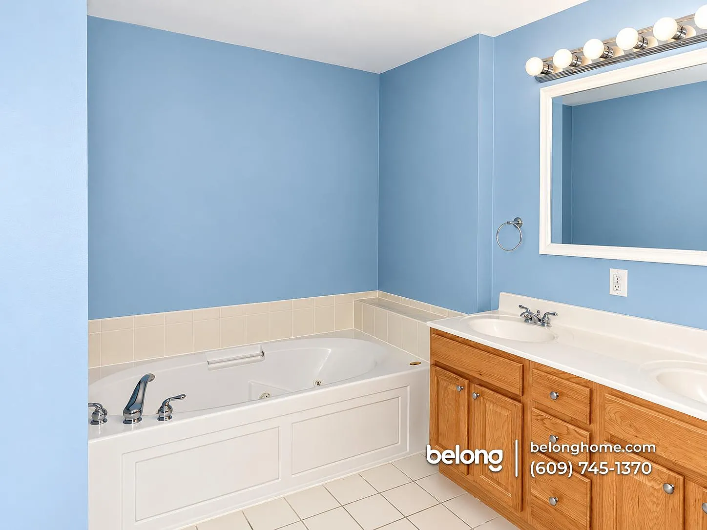 3 bed, 2.5 bath, 1906 sqft, $3,885 — Photo 3