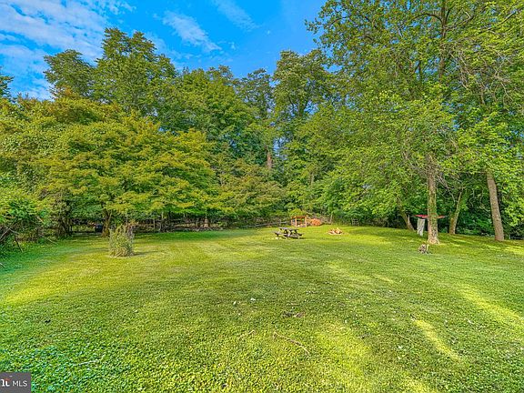 4th image of 4606 Cedar Garden Rd